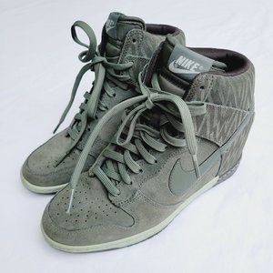 Flipper palm tempo nike sneakers sleehak lobby brand name Sometimes